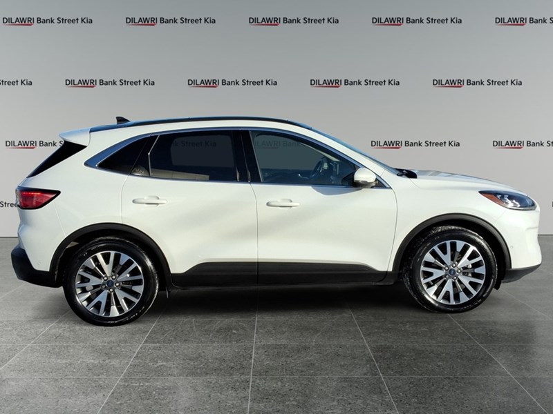 2020 Ford Escape Titanium Hybrid AWD