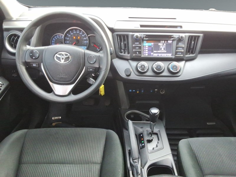 2016 Toyota RAV4 FWD 4dr LE