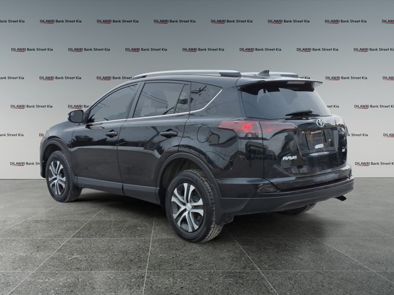 2016 Toyota RAV4 FWD 4dr LE