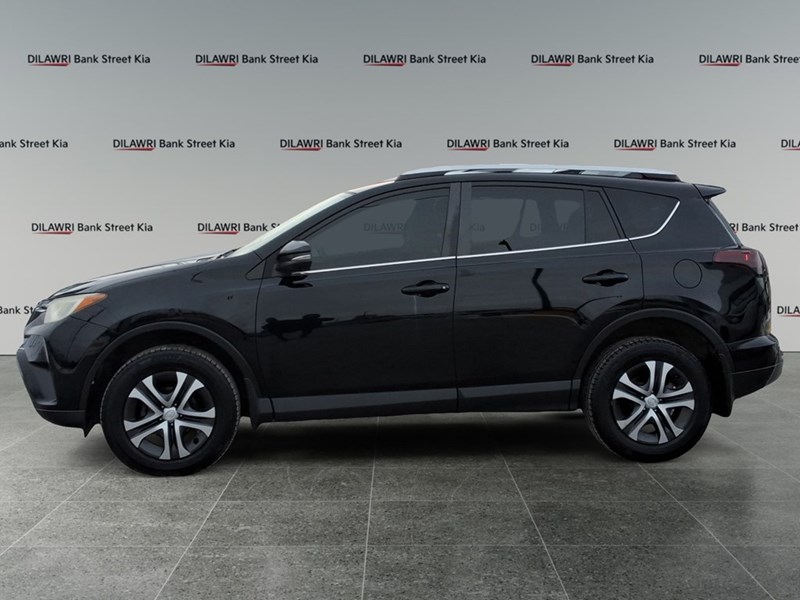 2016 Toyota RAV4 FWD 4dr LE