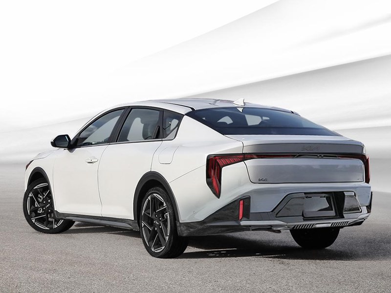 2025 Kia K4 GT-Line Turbo FWD