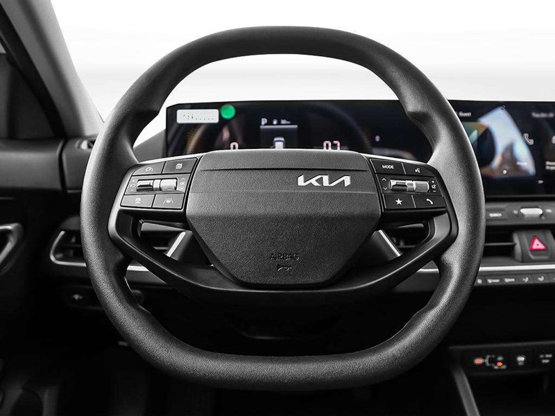 2026 Kia K4 LX FWD