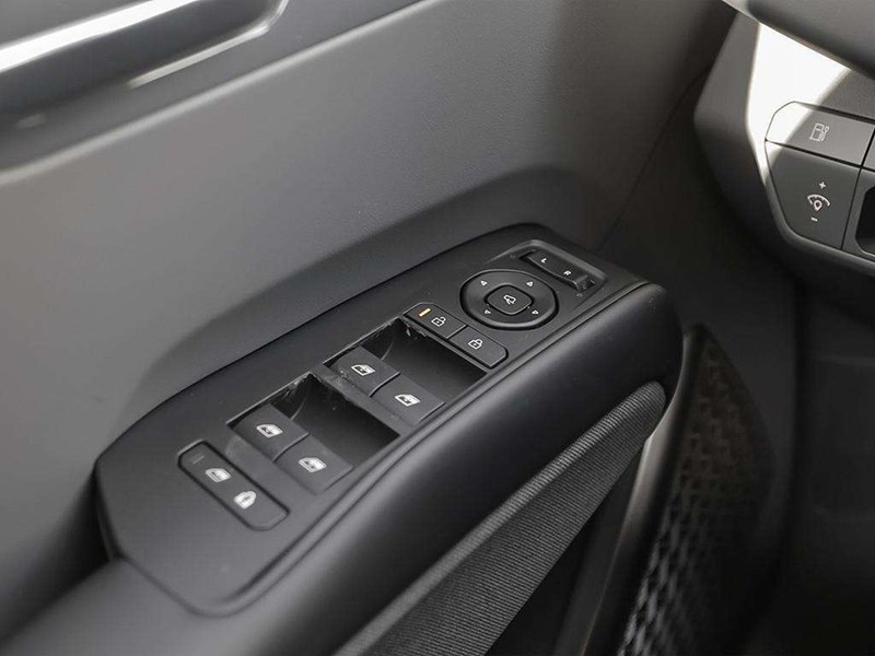 2026 Kia EV9 Land w/Plus Package AWD
