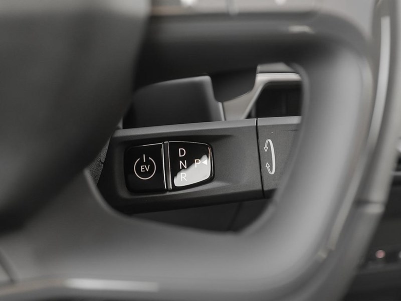 2026 Kia EV9 Land w/Premium Package AWD