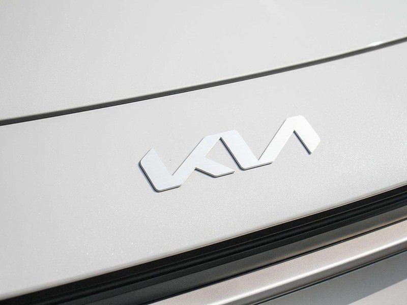 2026 Kia Niro EX FWD