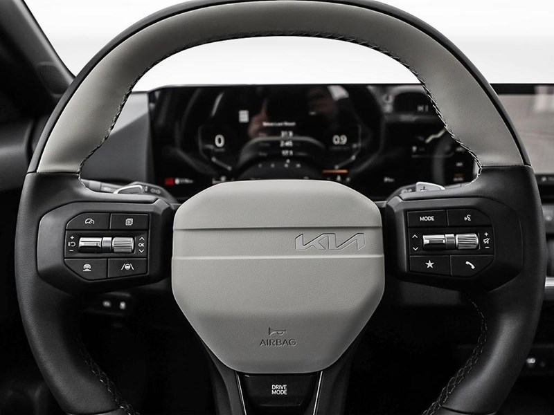 2025 Kia K4 GT-Line Turbo FWD