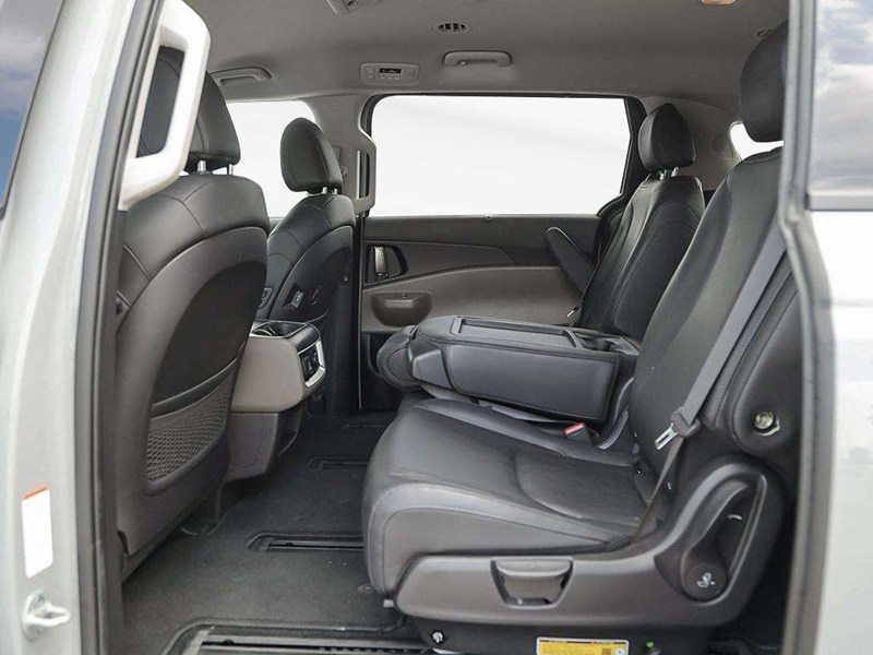 2026 Kia Carnival EX FWD