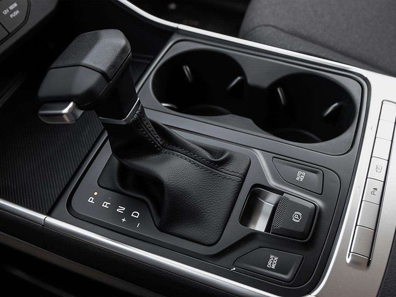 2026 Kia Carnival LX FWD