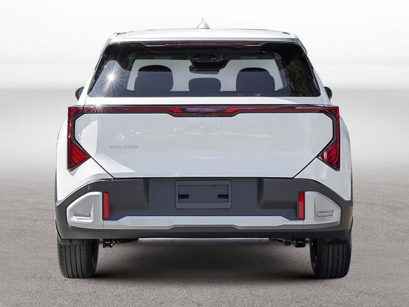 2027 Kia Seltos LX FWD