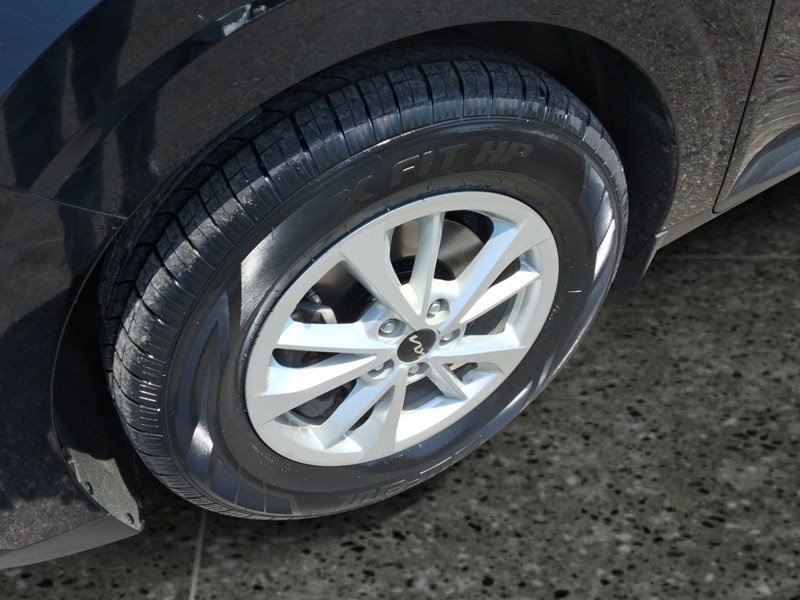 2024 Kia Carnival LX+ FWD