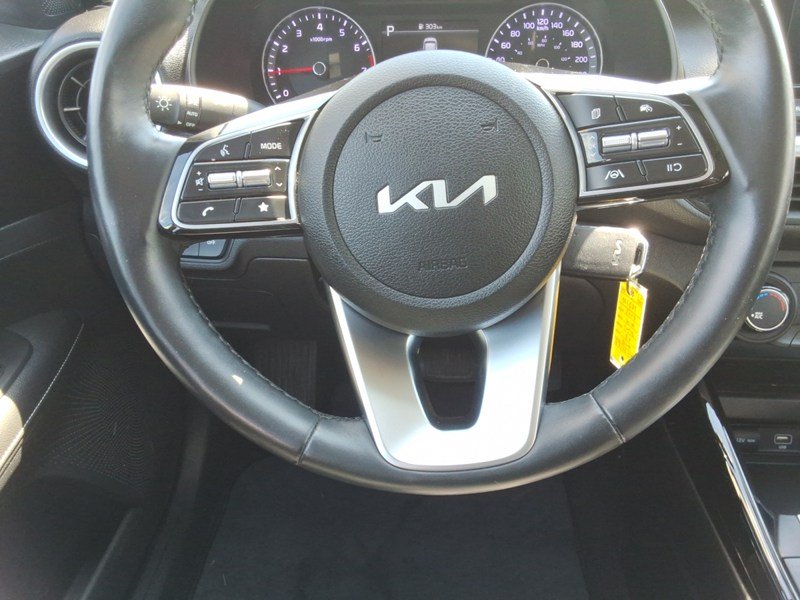 2023 Kia Forte EX IVT