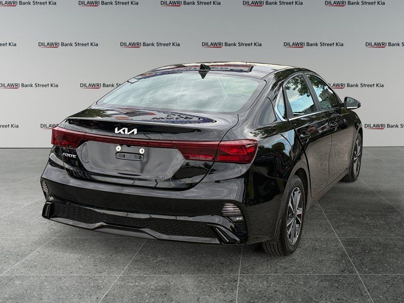 2024 Kia Forte EX IVT
