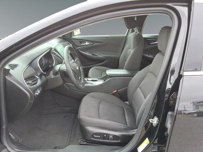 2021 Chevrolet Malibu 4dr Sdn LT