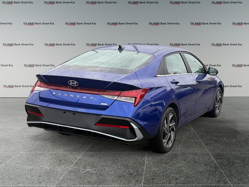 2024 Hyundai Elantra HEV Luxury DCT