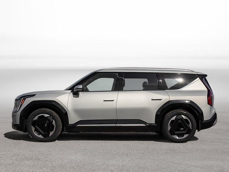 2026 Kia EV9 Land w/Premium Package AWD
