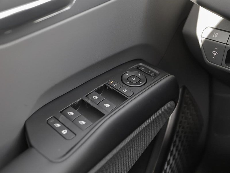 2026 Kia EV9 Land w/Premium Package AWD