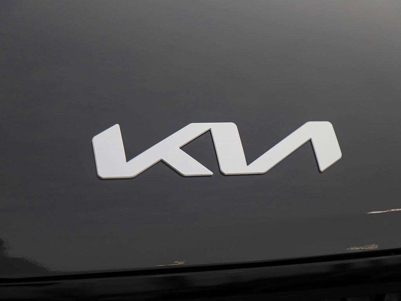 2026 Kia Carnival LX FWD