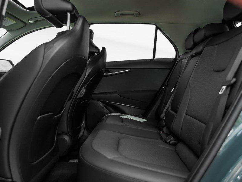 2026 Kia Niro SX FWD