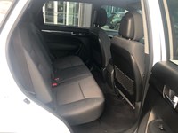 2013 Kia Sorento AWD V6 LX | 2 Sets of Wheels Included!