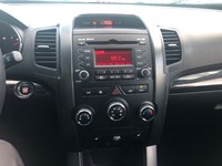 2013 Kia Sorento AWD V6 LX | 2 Sets of Wheels Included!