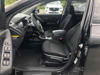 2014 Hyundai Tucson GL - 2 Sets of Wheels Included!