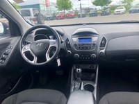 2014 Hyundai Tucson GL - 2 Sets of Wheels Included!