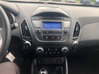 2014 Hyundai Tucson GL - 2 Sets of Wheels Included!