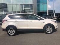 2017 Ford Escape FWD 4dr SE