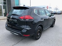2017 Nissan Rogue FWD 4dr S
