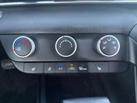 2022 Hyundai Elantra Preferred IVT