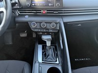 2022 Hyundai Elantra Preferred IVT