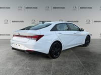 2022 Hyundai Elantra Preferred IVT