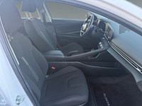 2022 Hyundai Elantra Preferred IVT