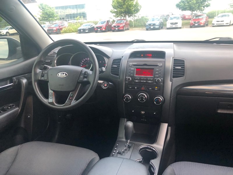 2013 Kia Sorento AWD V6 LX | 2 Sets of Wheels Included!