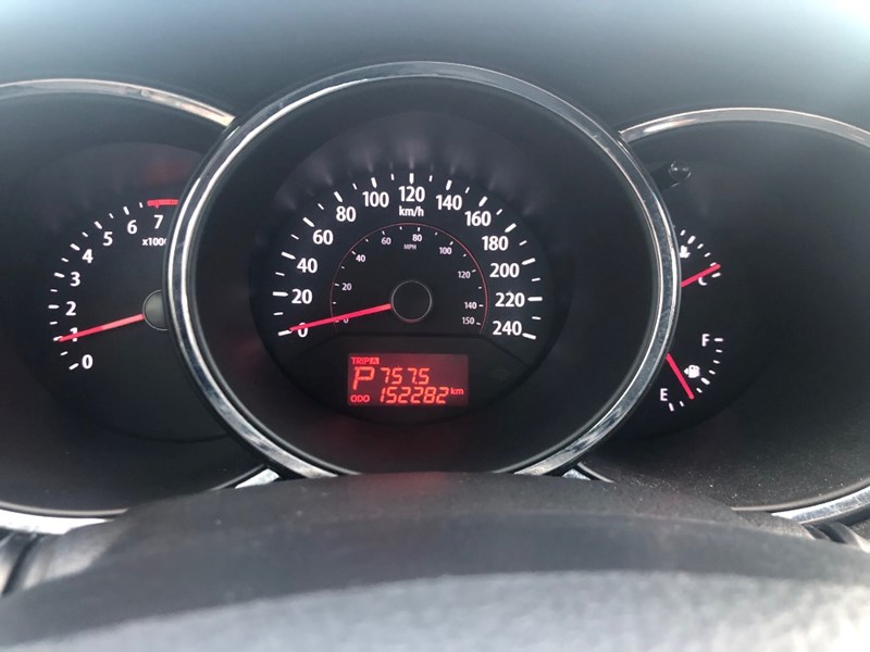 2013 Kia Sorento AWD V6 LX | 2 Sets of Wheels Included!