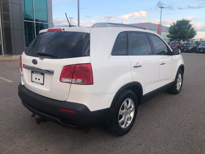 2013 Kia Sorento AWD V6 LX | 2 Sets of Wheels Included!