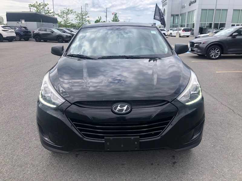 2014 Hyundai Tucson GL - 2 Sets of Wheels Included!