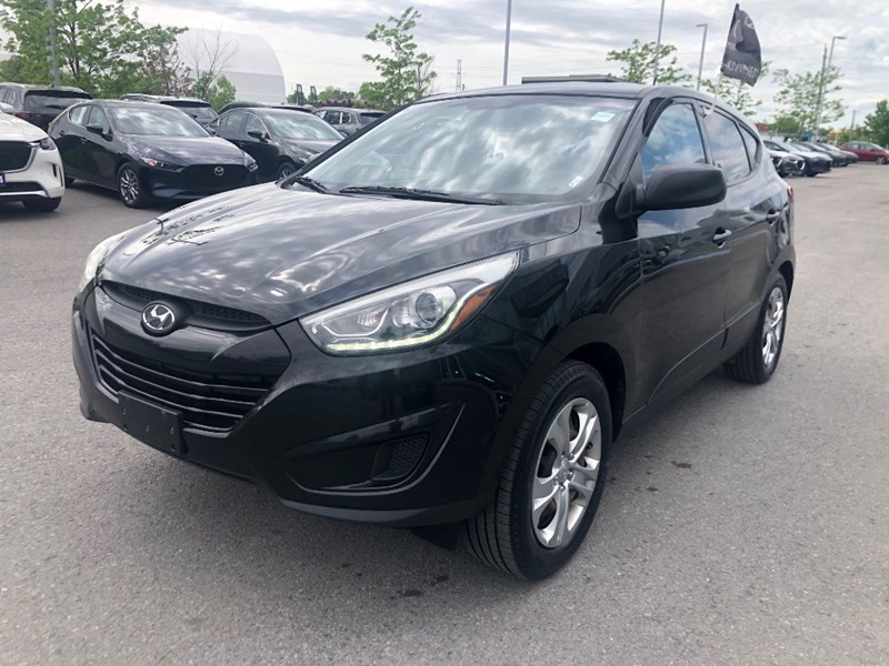 2014 Hyundai Tucson GL - 2 Sets of Wheels Included!