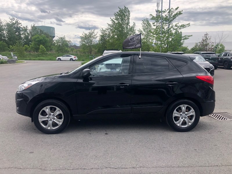 2014 Hyundai Tucson GL - 2 Sets of Wheels Included!