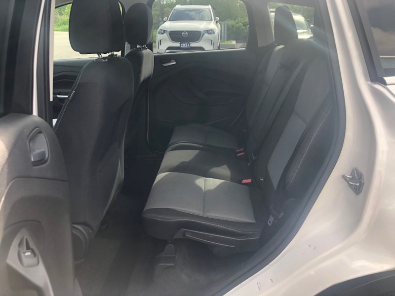 2017 Ford Escape FWD 4dr SE