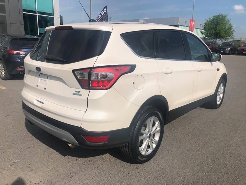 2017 Ford Escape FWD 4dr SE