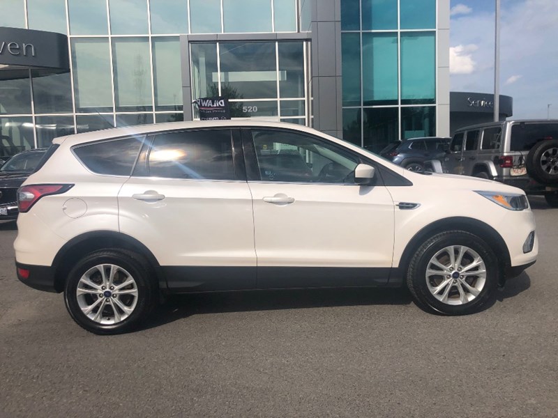 2017 Ford Escape FWD 4dr SE