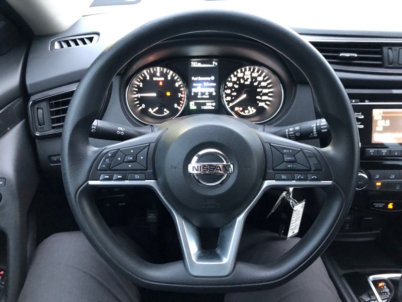 2017 Nissan Rogue FWD 4dr S