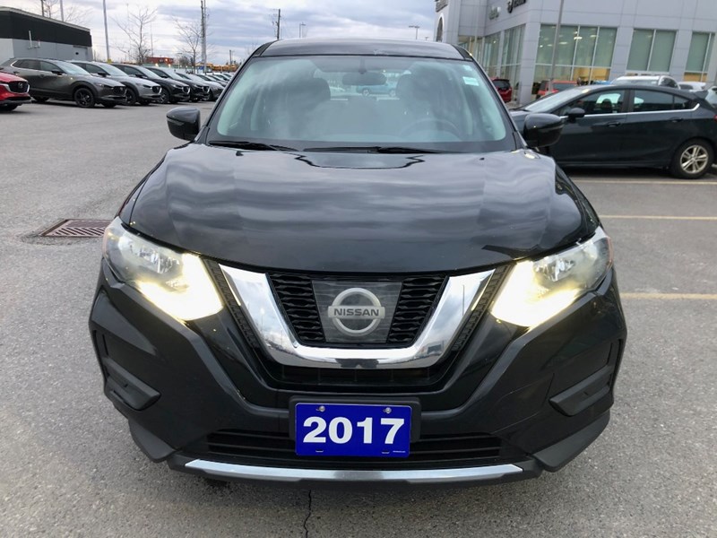 2017 Nissan Rogue FWD 4dr S