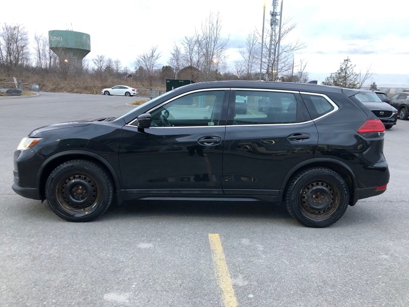 2017 Nissan Rogue FWD 4dr S