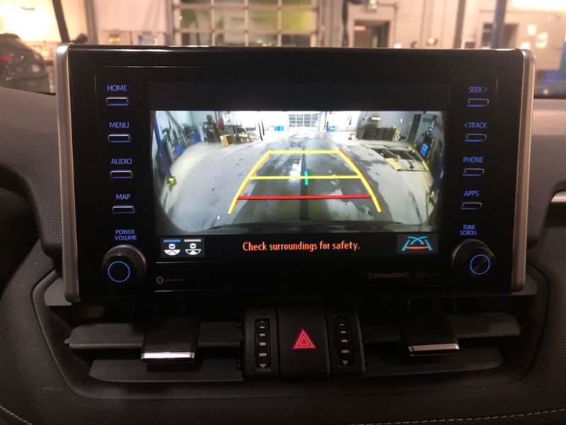 2019 Toyota RAV4 AWD XLE Premium | Leather & Sunroof