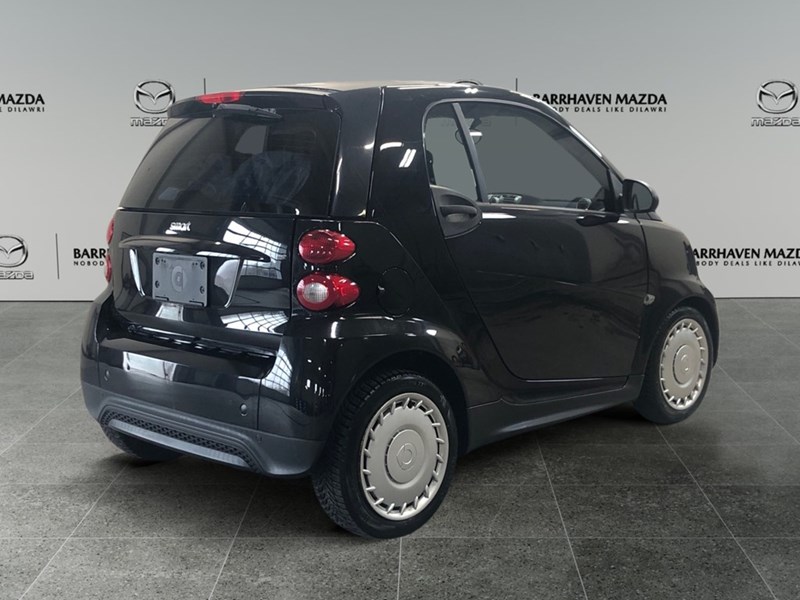 2015 smart fortwo 2dr Cpe Pure | 2 Sets of Tires Included!