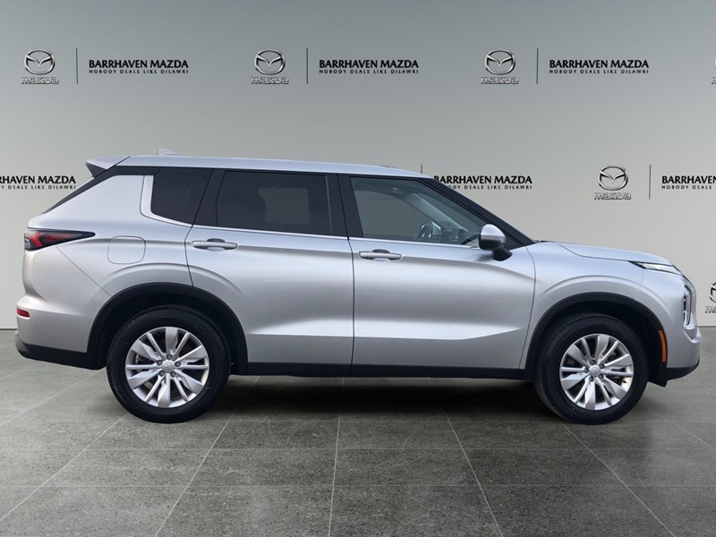 2025 Mitsubishi Outlander ES S-AWC