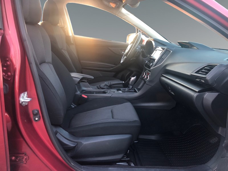 2022 Subaru Impreza Touring 5-door CVT w/EyeSight