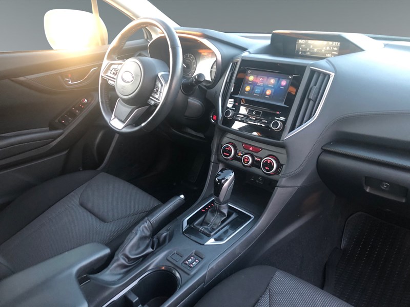 2022 Subaru Impreza Touring 5-door CVT w/EyeSight